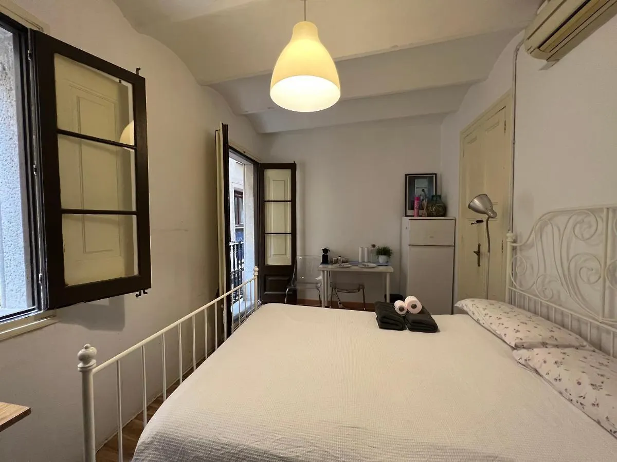 Homestay Top Barcelona Born Rooms